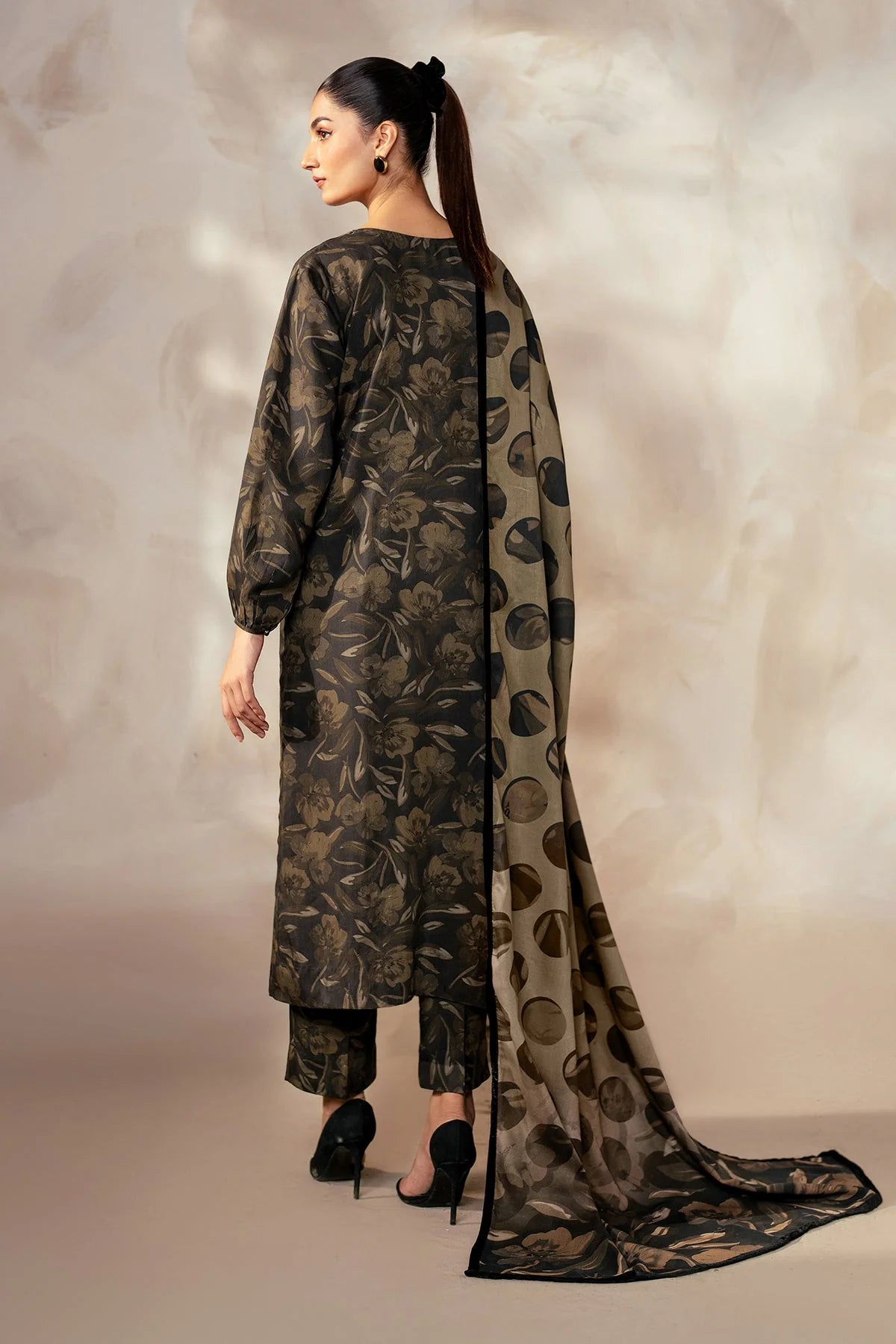 Baroque Swiss Khaddar Digital Print 3-Piece Stitched Dress With Neck,Bottom And Trouser Patches – Vol. 255